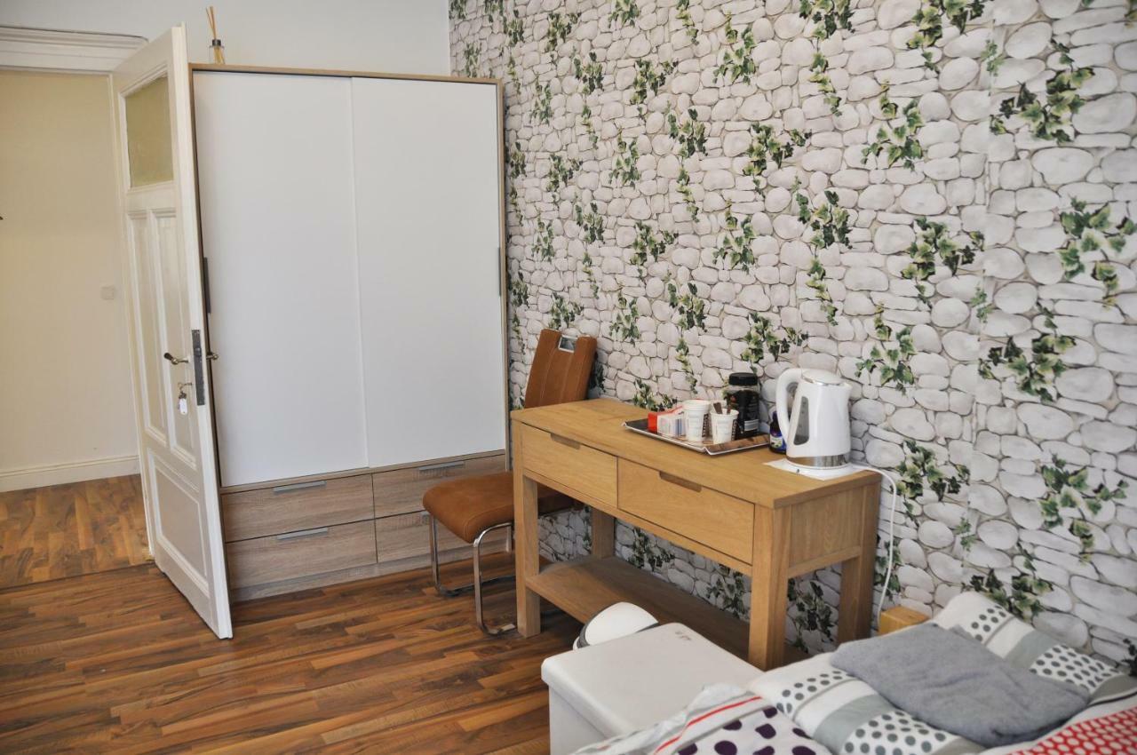 Butzbach Hotel & Apartment Luaran gambar